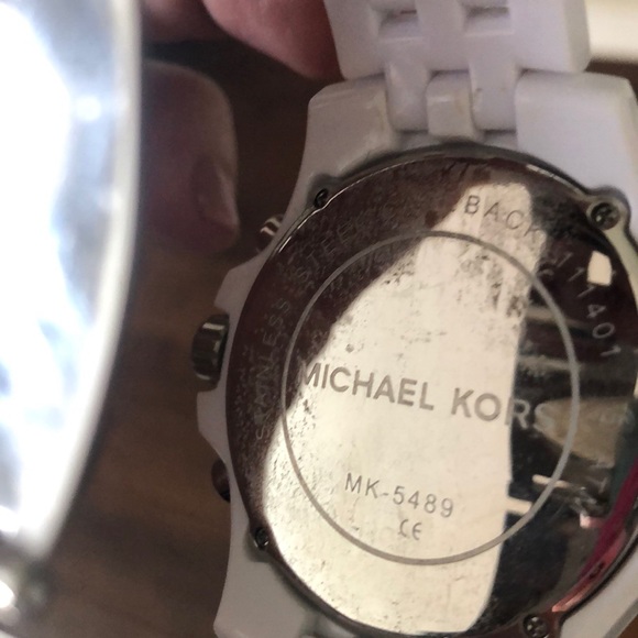 Micheal Kors Watch - Picture 2 of 2